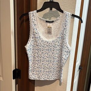 White Sleeveless Fitted Crop Tank Top